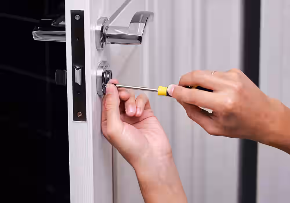Door lock repair service